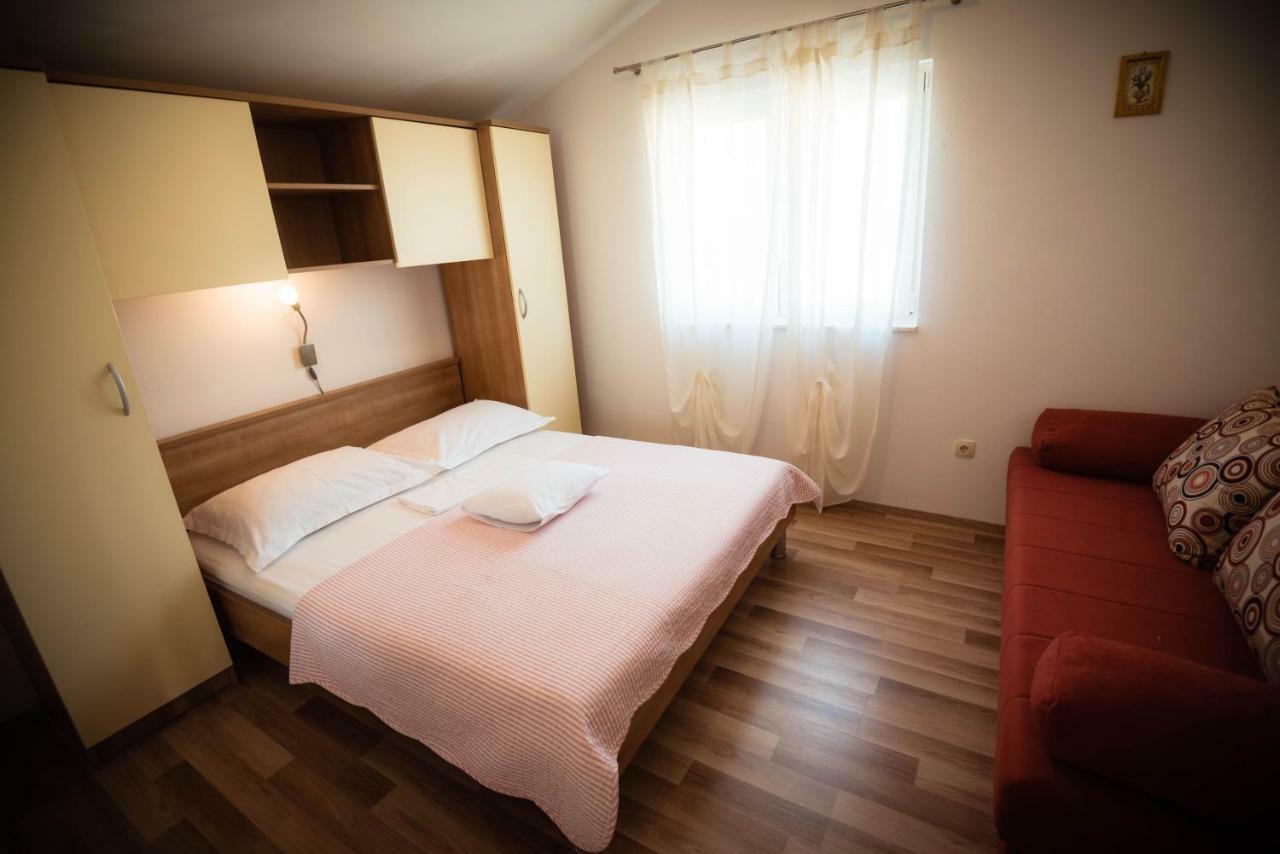 Apartmani Bare I Danica Grebastica Luaran gambar