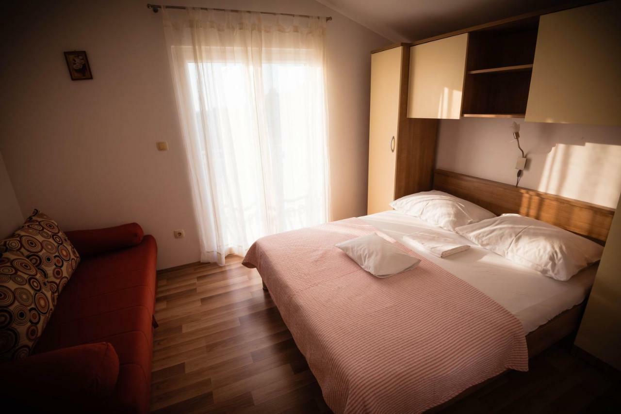 Apartmani Bare I Danica Grebastica Luaran gambar