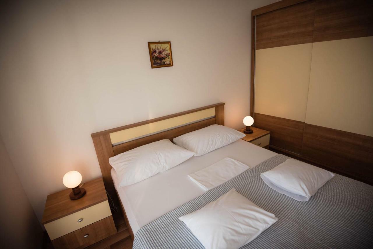 Apartmani Bare I Danica Grebastica Luaran gambar
