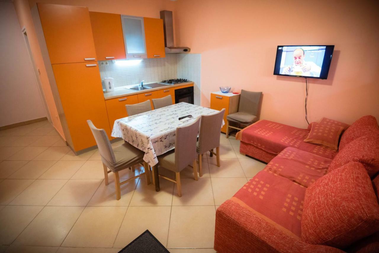 Apartmani Bare I Danica Grebastica Luaran gambar